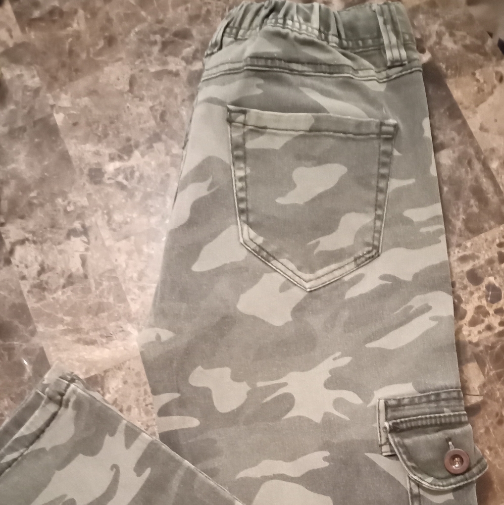Camo pants